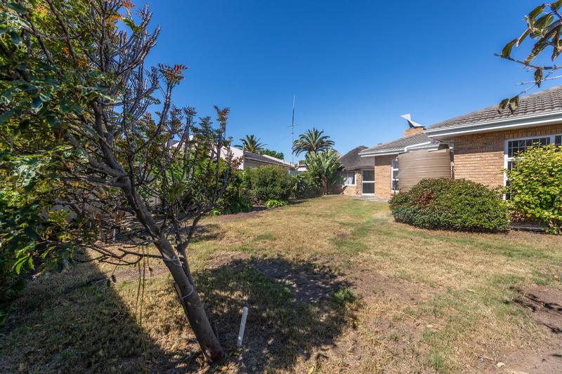 6 Bedroom Property for Sale in Melkbosstrand Western Cape